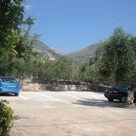 Kafiona Pírgos Dhiroú