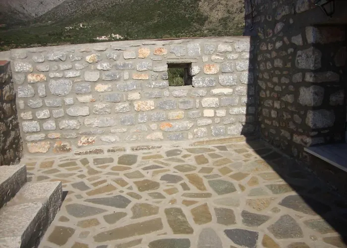 Gasthuis Kafiona Pírgos Dhiroú