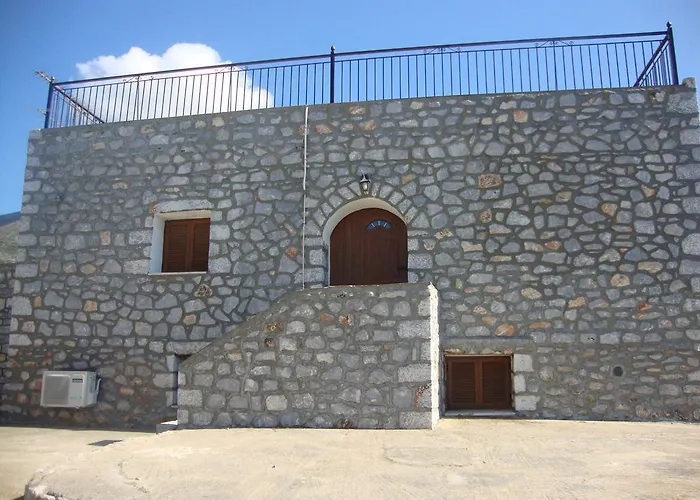 Kafiona Gasthuis Pírgos Dhiroú